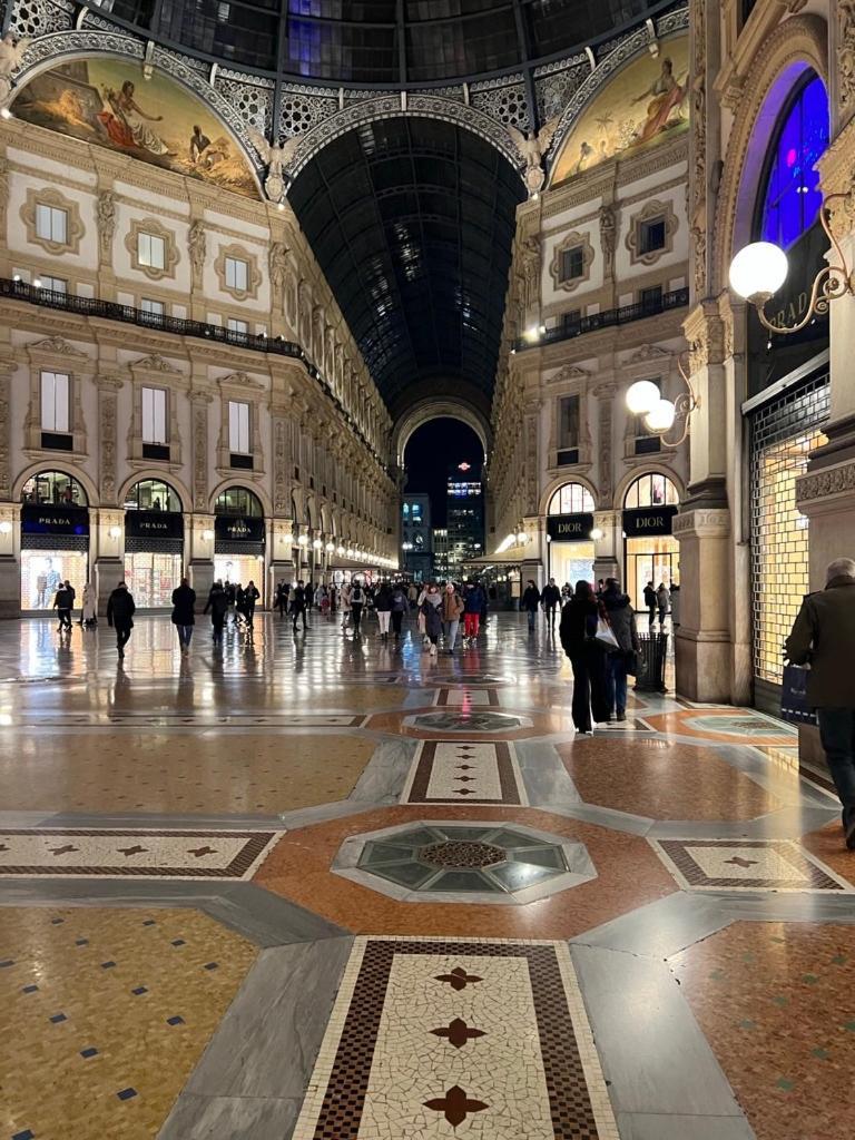 Brera Vicolo Fiori Apartamento Milão Exterior foto